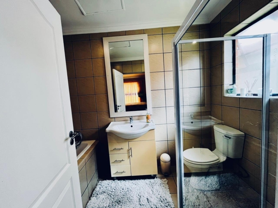 3 Bedroom Property for Sale in Wild Olive Estate Free State